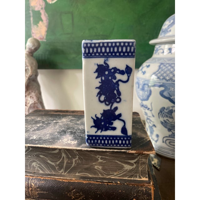 1960s Vintage Blue and White Chinese Incense Burner For Sale - Image 5 of 10