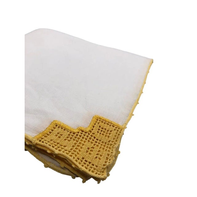Vintage Mid Century Cloth Napkins With Yellow Crochet Detail- Set of 4 For Sale - Image 11 of 11