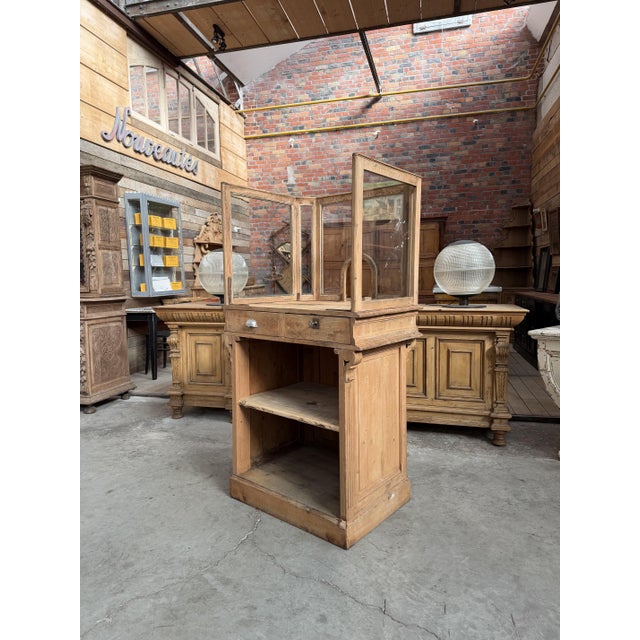 Early 20th Century Reception Desk For Sale - Image 8 of 17