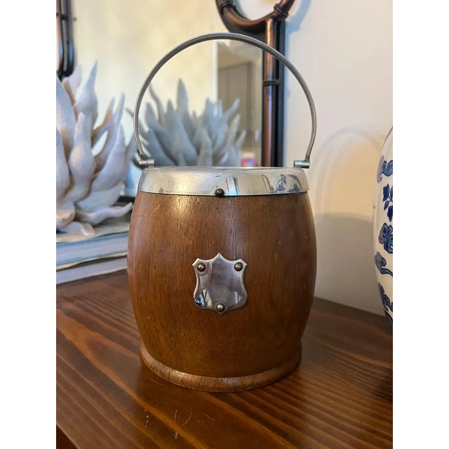 Antique English Oak Biscuit Barrel With Silver Shield Crest and Porcelain Liner For Sale - Image 9 of 11