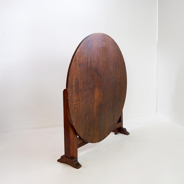 Measures : Ø 110,5cm H:70,5cm Material : Wood