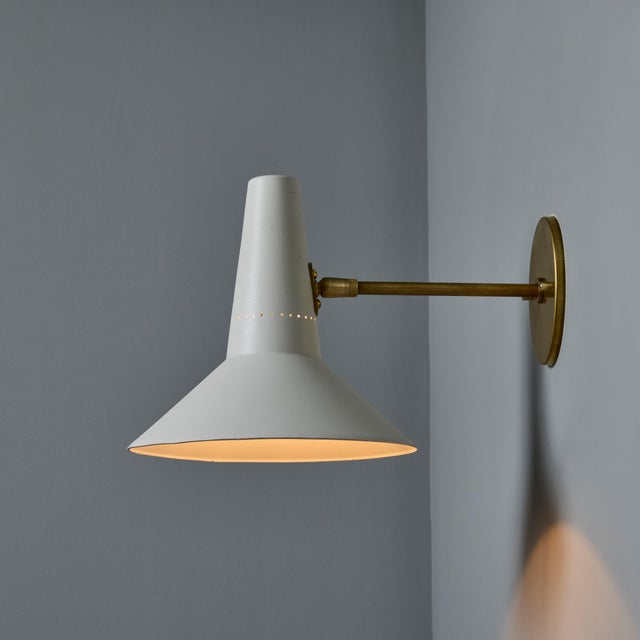 White Large 1950s Giuseppe Ostuni Articulating Arm Sconce for O-Luce, Unmarked For Sale - Image 8 of 12