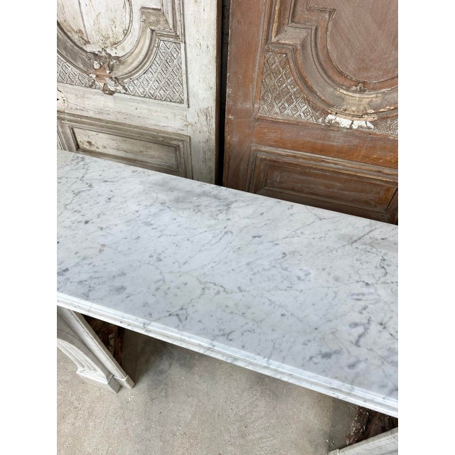 French Louis XVI Style White Carrara Marble Fireplace, 1890 For Sale - Image 12 of 14
