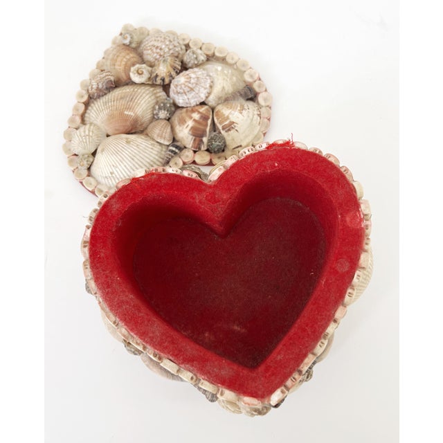 Antique Sailors Valentine Shell Encrusted Heart Shaped Trinket Box, C 1920s For Sale In Houston - Image 6 of 8