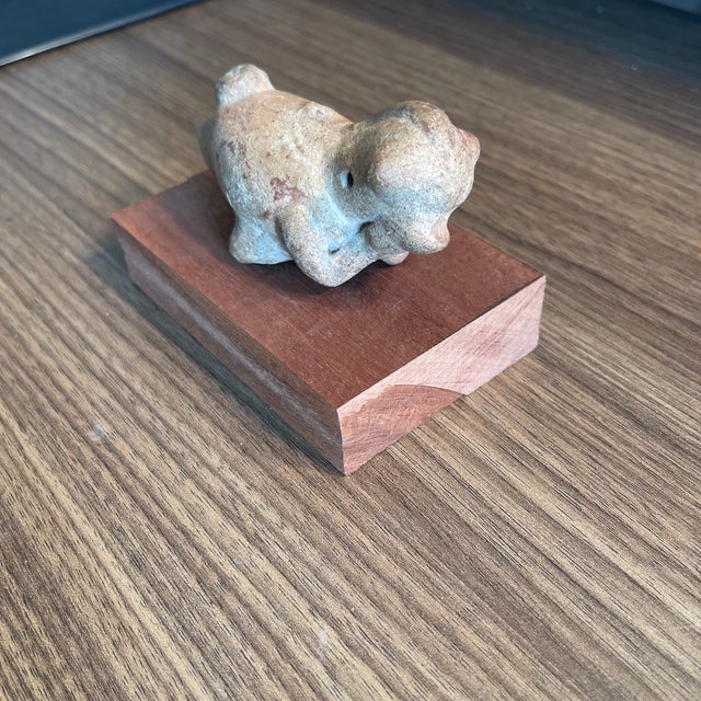 Authentic West Mexican Terracotta Zoomorphic Whistle Effigy on a Custom Base, For Sale - Image 4 of 7