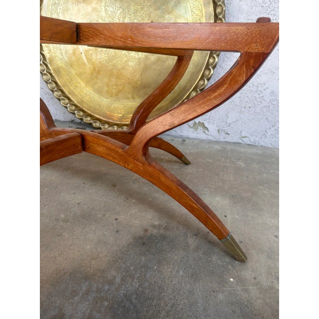 1950s Moroccan Brass Tray Table on Mid-Century Modern Base For Sale In Los Angeles - Image 6 of 12