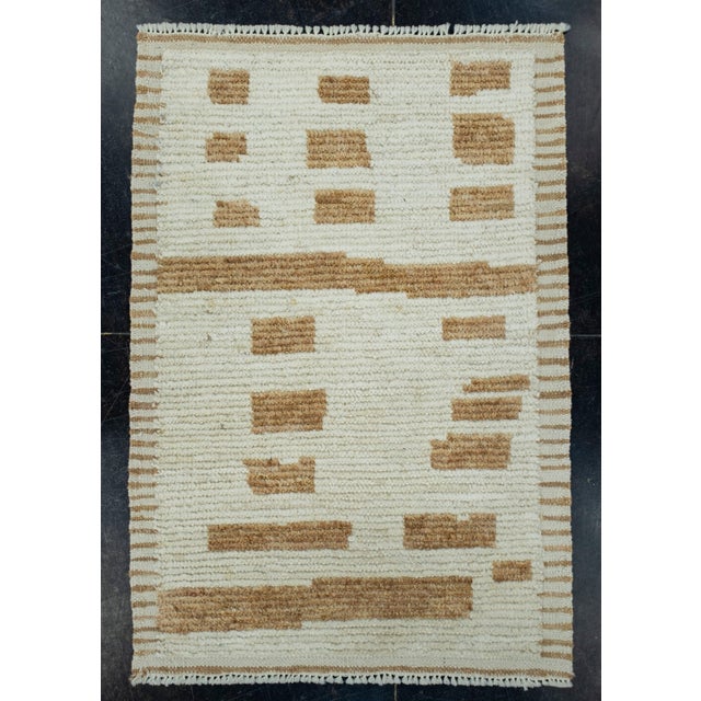 Beige Turkish Tulu Handmade Rug 2'2" x 3'3" #17021 For Sale - Image 8 of 8
