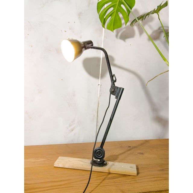 Bauhaus Model 122 Swing Arm Lamp from Hala Zeist, 1940s For Sale - Image 10 of 12