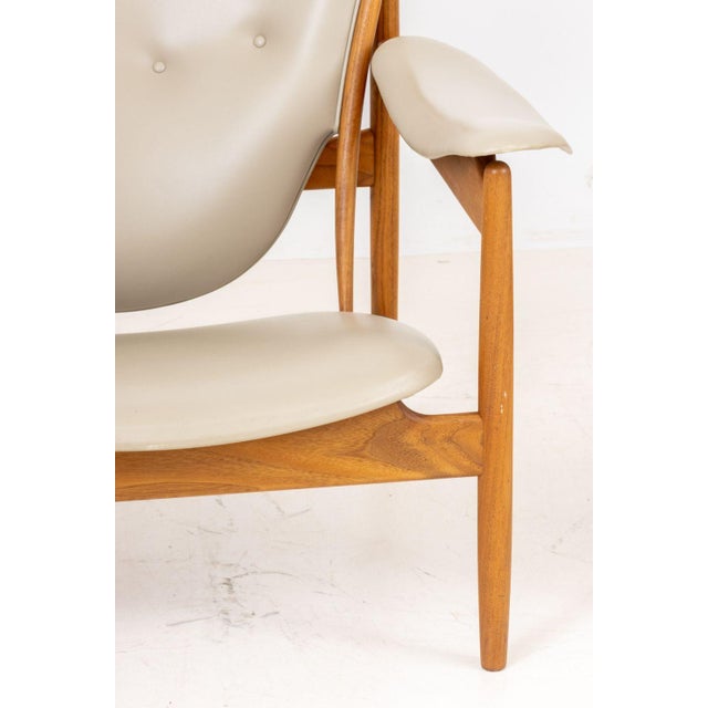 Finn Juhl Finn Juhl "Chieftain" Lounge Chair For Sale - Image 4 of 8
