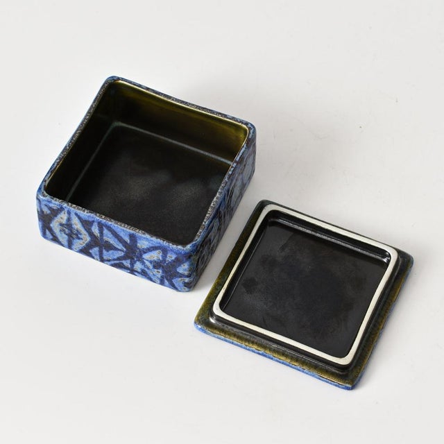 Blue Baca Series Ceramic Box by Nils Thorsson for Alumina Royal Copenhagen, 1970s For Sale - Image 8 of 10