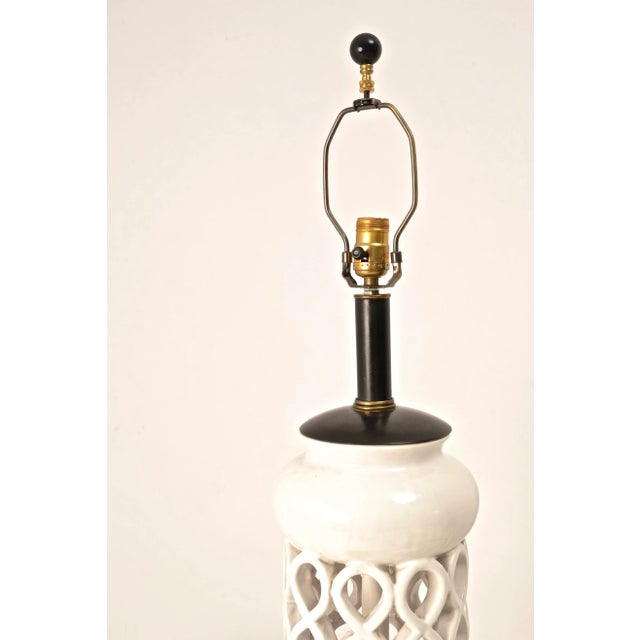 Ceramic Sculptural Mid-Century Modern Ceramic Lamp For Sale - Image 7 of 10
