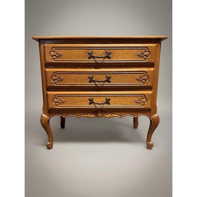 2000 - 2009 Mid-Century French Oak Chest of Drawers For Sale - Image 5 of 5
