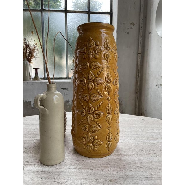1960s Ocher Yellow Vase from Scheurich, Germany, 1960s For Sale - Image 5 of 18