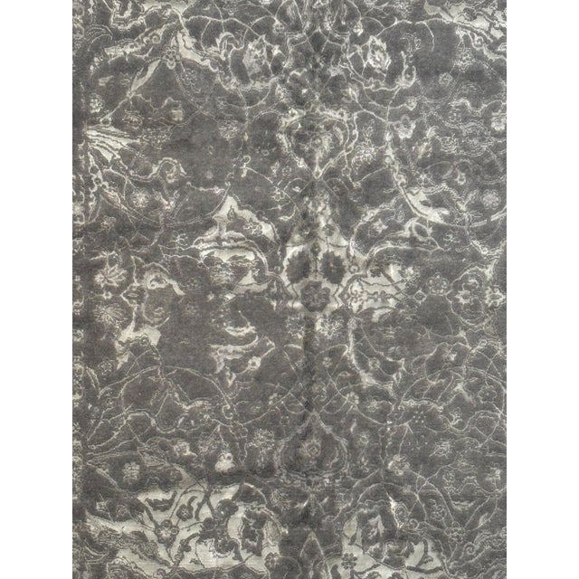 Wool pile Transitional Modern style wool rug-