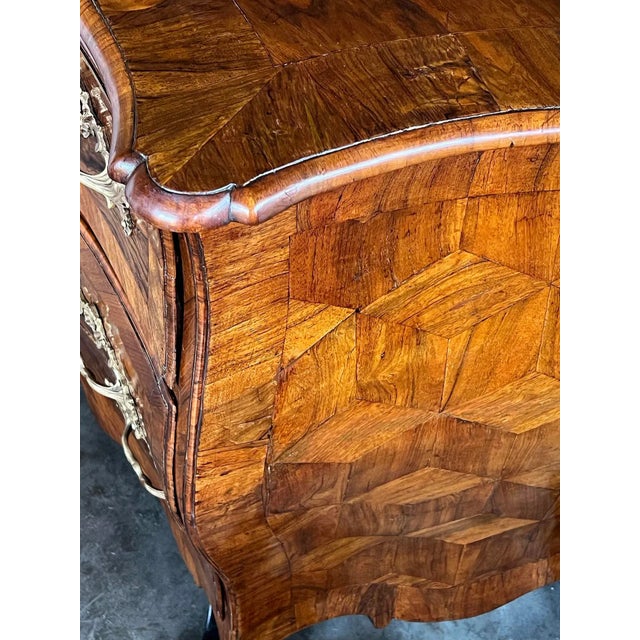 Mid 18th Century Louis XV Three-Drawer Black Walnut Bombe-Form Chest For Sale - Image 4 of 6