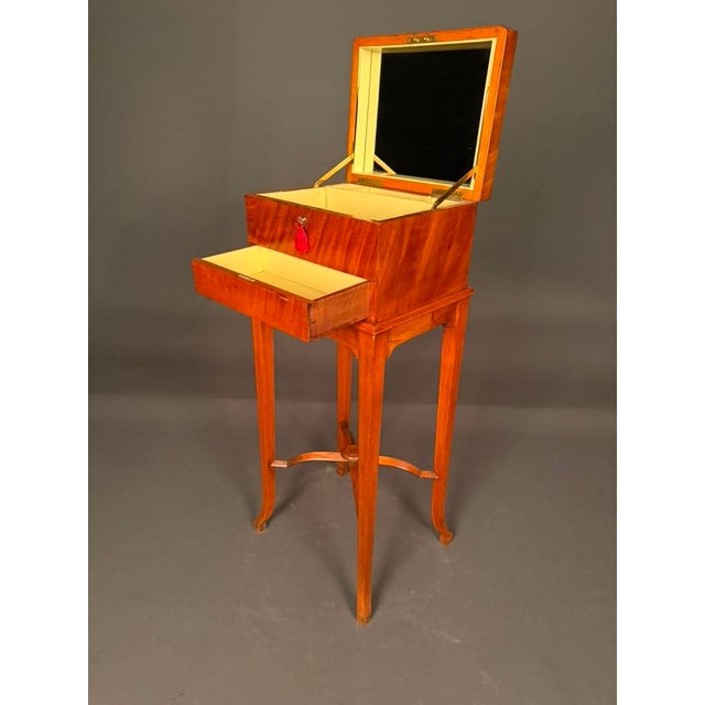 French Rare English Louis XV Style Satinwood Vanity Case on Stand With Mirror, Circa 1880 For Sale - Image 3 of 18