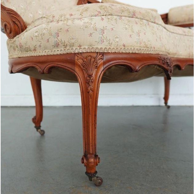 Antique Carved Walnut Victorian Conversation Settee For Sale - Image 11 of 16