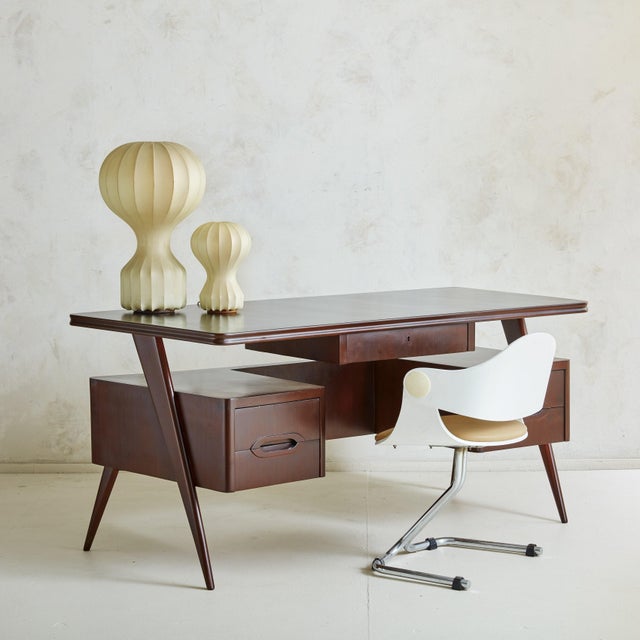 Achille & Pier Giacomo Castiglioni Large ‘Gatto’ Cocoon Table Lamp by Achille & Pier Giacomo Castiglioni for Flos For Sale - Image 4 of 11