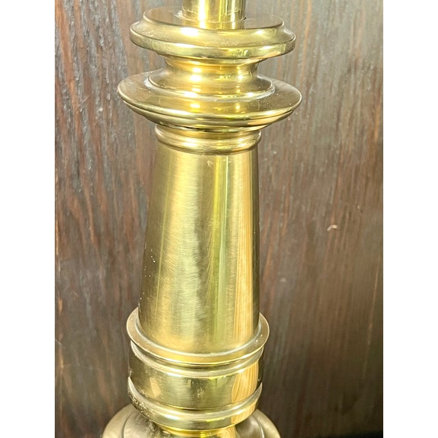 Vintage Traditional Stiffel Brass Lamp With Custom Shade For Sale In Los Angeles - Image 6 of 14