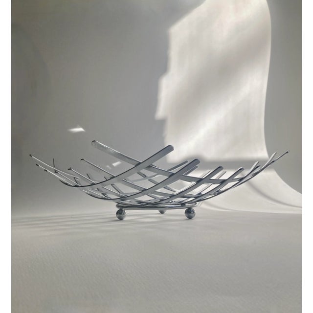 Vintage Modern Curved Criss Cross Chrome Fruit Basket For Sale In New York - Image 6 of 13