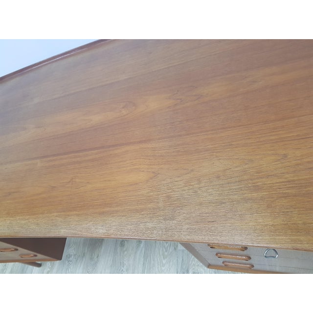 1960s Teak Desk by Svend Aage Madsen for HP Hansen, Denmark, 1960s For Sale - Image 5 of 18
