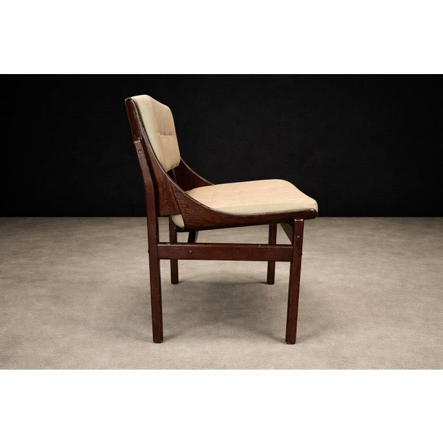 Jorge Zalszupin Brazilian Modern Set of Five Rosewood & Leather Dining Chairs, Jorge Zalszupin, Brazil, 1960s For Sale - Image 4 of 14