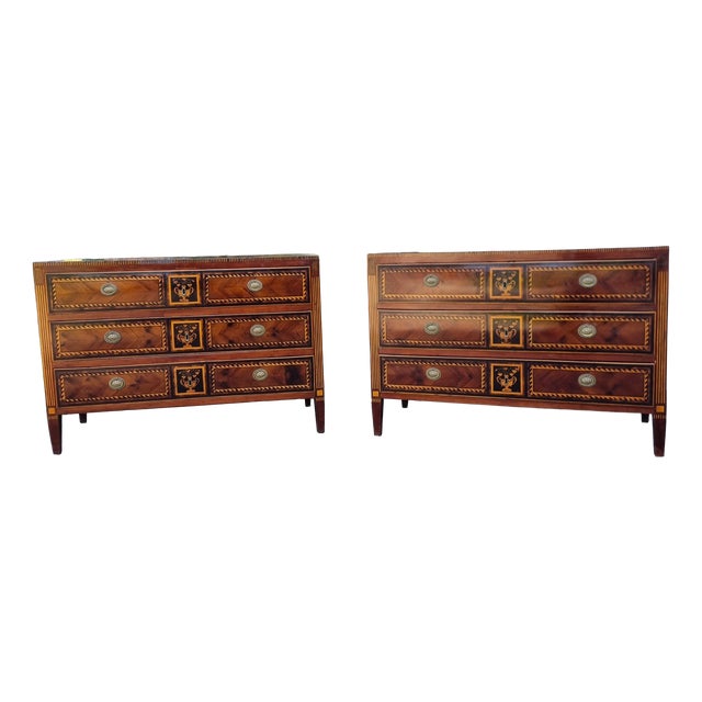 Antique Neapolitan Directoire Chests of Drawers in Walnut, 1760, Set of 2 For Sale