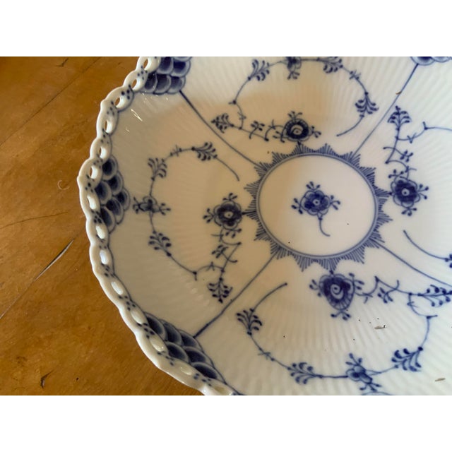 Royal Copenhagan 1960s Royal Copenhagen Blue Fluted Full Lace Bowl For Sale - Image 4 of 5