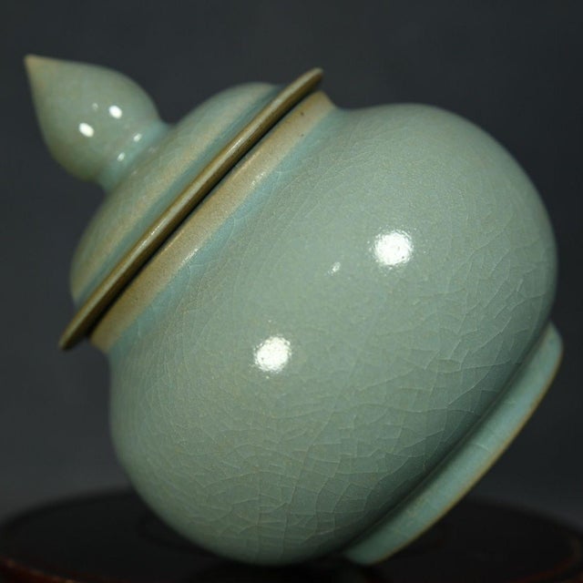 Celadon-Green Glazed Porcelain Lidded Jar With Crackle Glaze & Teardrop Finial For Sale - Image 4 of 7