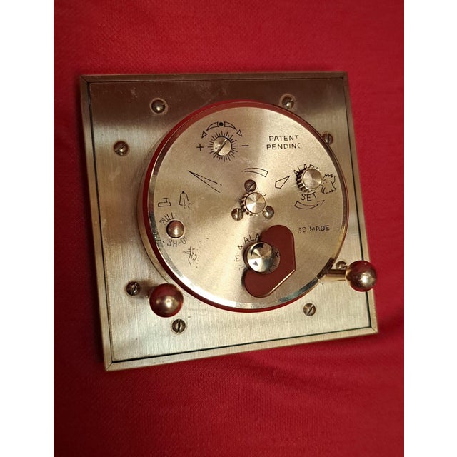 Metal Neo-Classical Swiss 8 Day Alarm Clock from Swiza, 1965 For Sale - Image 7 of 11