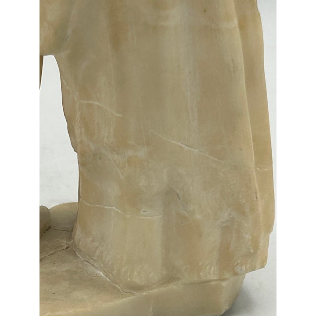 Early 20th-Century Grand Tour Italian Carved White Marble Statuette After the Venus of Cyrene For Sale - Image 9 of 18