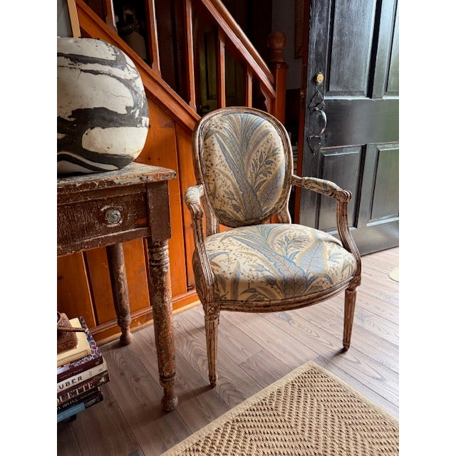 Late 19th Century Antique Louis Style Fauteuil Bergere Chairs, a Pair With Cowtan & Tout Fabric For Sale In New York - Image 6 of 6