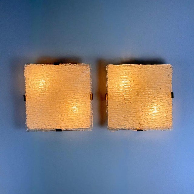 Murano Glass and Brass Sconces attributed to Fontana Arte, 1960, Set of 2 For Sale - Image 3 of 18