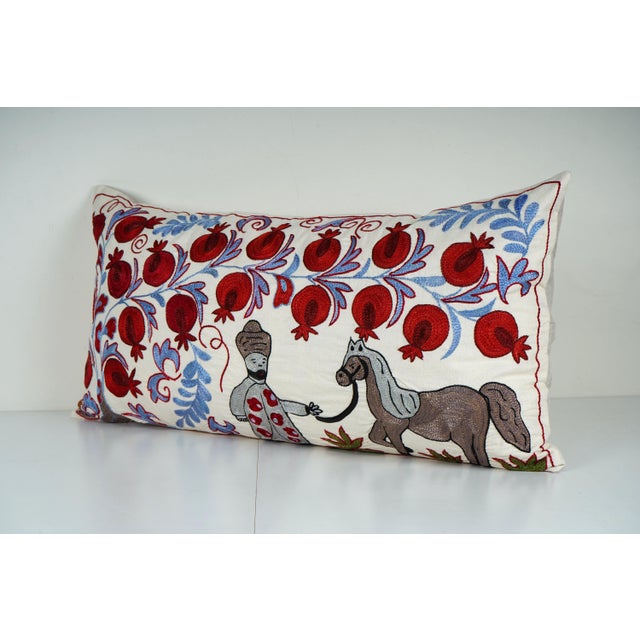 Uzbek Suzani Pillow Cover Elevate your home decor with our Turkish Suzani Pillow Cover, featuring exquisite vintage Uzbek...