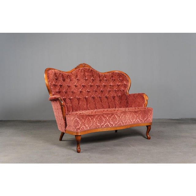 Item: Sofa Period & Style: Baroque style - 2nd half of the 20th century Features: - Elegant and practical piece of...