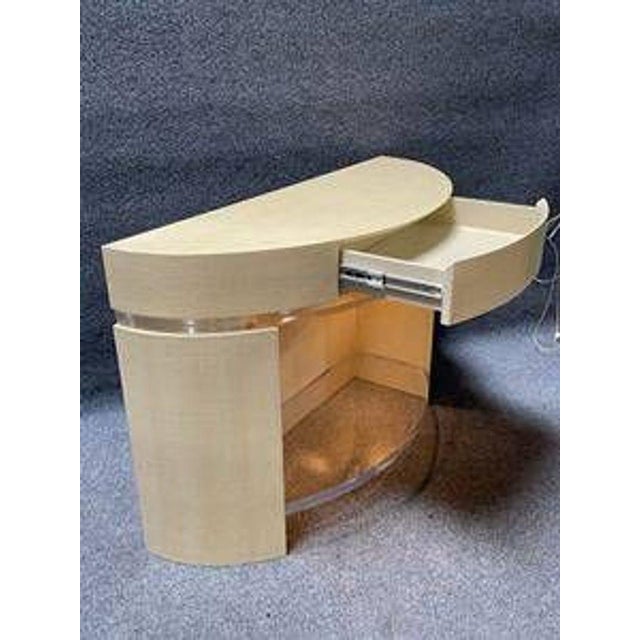 Mid-Century Modern Pair of Henredon Half-Moon (Demilune) Illuminated Nightstands or Commodes For Sale - Image 3 of 9