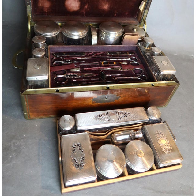 Toiletry Kit by Vedel Et Cie For Sale - Image 3 of 14