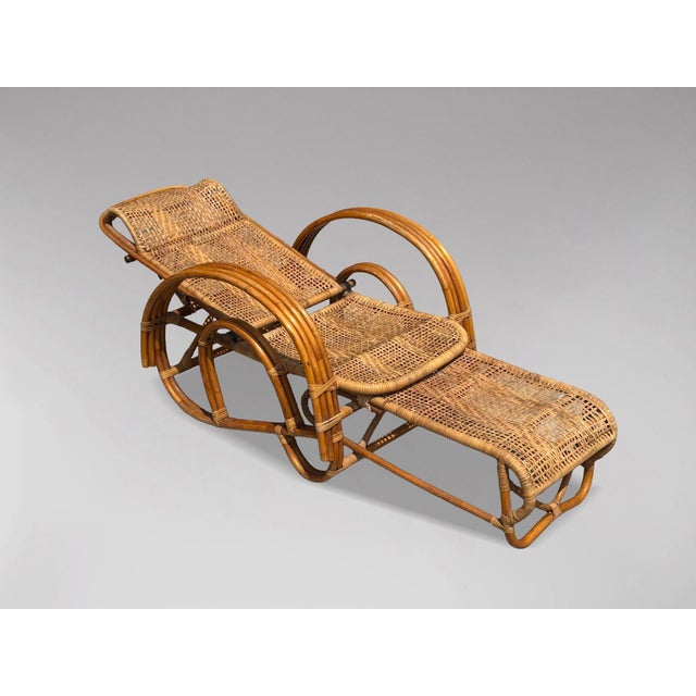 Good Quality Mid-Century Italian Bamboo & Rattan Reclining Chaise Longue Sun Lounger This mid 20th-century Italian Riviera...