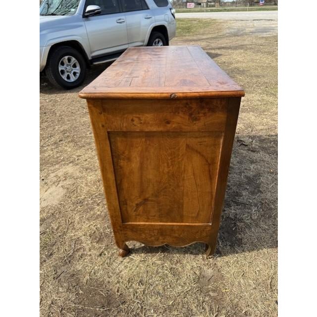 18th Century French Provinciale Louis XV Solid Burl Walnut Sideboard / Buffet For Sale - Image 6 of 18