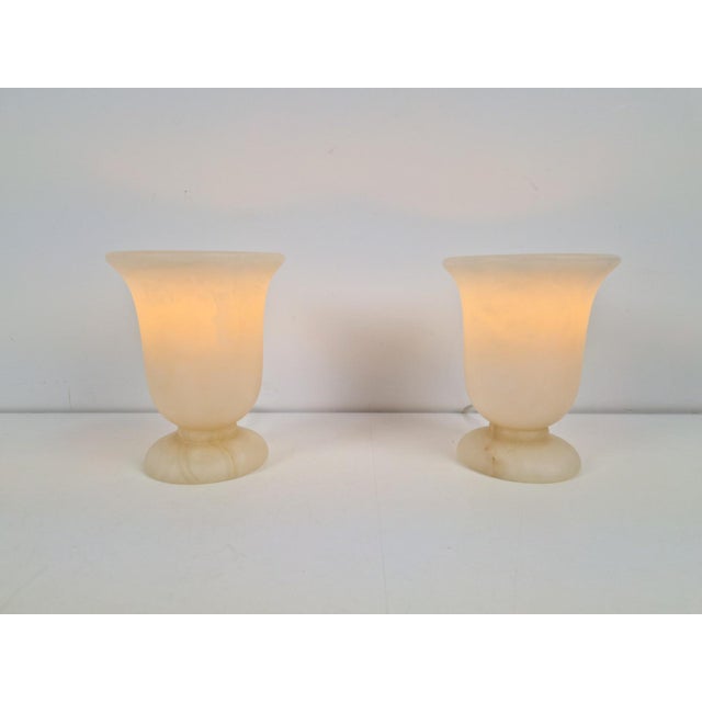 Neoclassical Goblet-Shaped Alabaster Table Lamp, Spain, 1980s, Set of 2 For Sale - Image 3 of 7