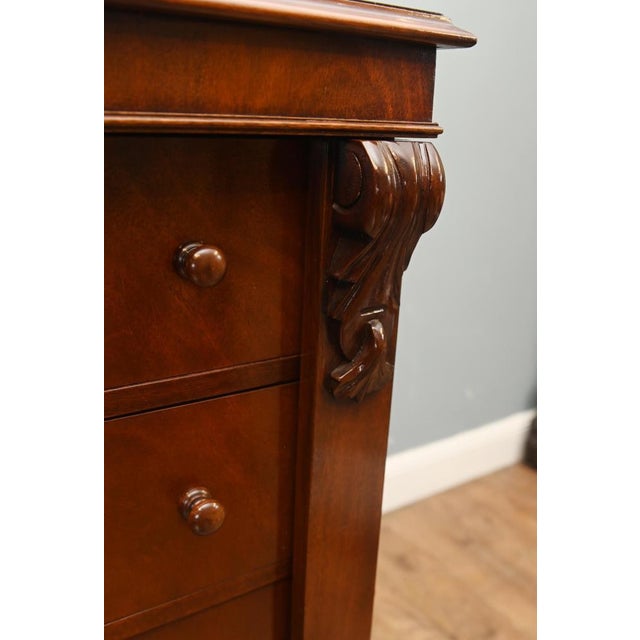 William IV Mahogany Chest of Drawers, 1860s For Sale - Image 4 of 9
