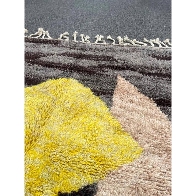 Moroccan Artist Modern Moroccan Tribal Hand-Knotted Area Rug Ethnic Decor For Sale - Image 4 of 10