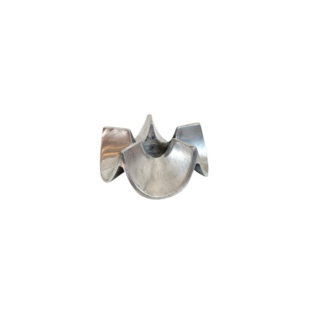 Mid-Century Modern 1980s MCM Atomic Metal Candle Holder Space Age Silver Tone Solid Aluminum Star Shaped For Sale - Image 3 of 6