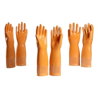 Porcelain Lungavilla Glove Molds from Pirelli, 1970s, Set of 6 For Sale
