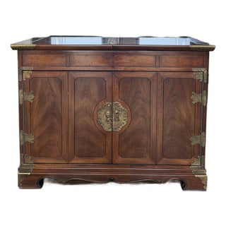 Henredon Scene One Chinoiserie Campaign Slide-Top Dry Bar Cabinet in Mahogany, Circa 1978, Attributed For Sale