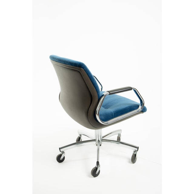 1970s 1970s Charles Pollock Style Steelcase Chrome Swivel Rolling Office Chair For Sale - Image 5 of 6