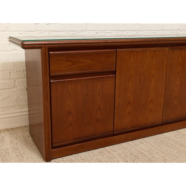 Vintage Mid-Century Modern Walnut Credenza With Glass Top For Sale - Image 9 of 12