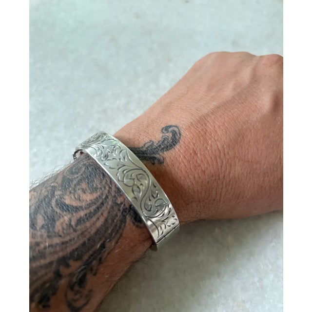 Early 20th Century Antique Sterling Silver Etched Design Art Deco Bracelet For Sale - Image 5 of 5