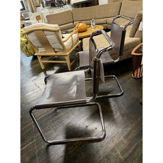 Mid-Century Modern Pair of 1970s Spoleto Dining Chairs With Brown Leather Seats and Backs on Chrome Frame For Sale - Image 3 of 11