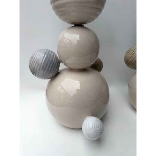 Contemporary Pair of Ceramic Atomo Lamps by Antonio Cagianelli, Italy For Sale - Image 6 of 14